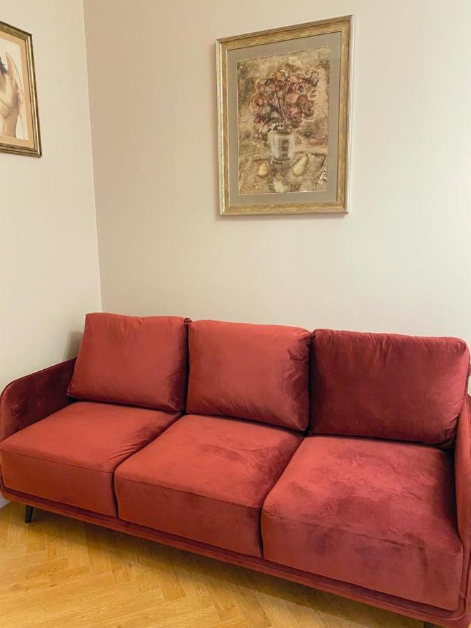 Grand De Luxe Residence Lviv Buitenkant foto
